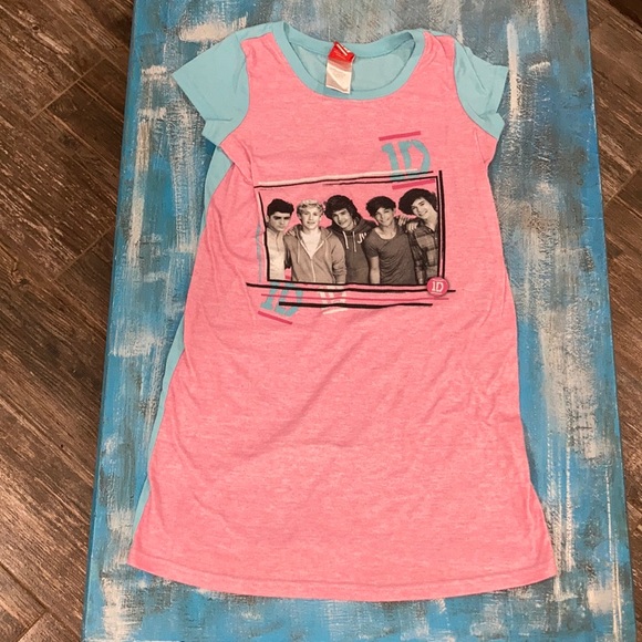 One Direction Gown - Picture 3 of 7